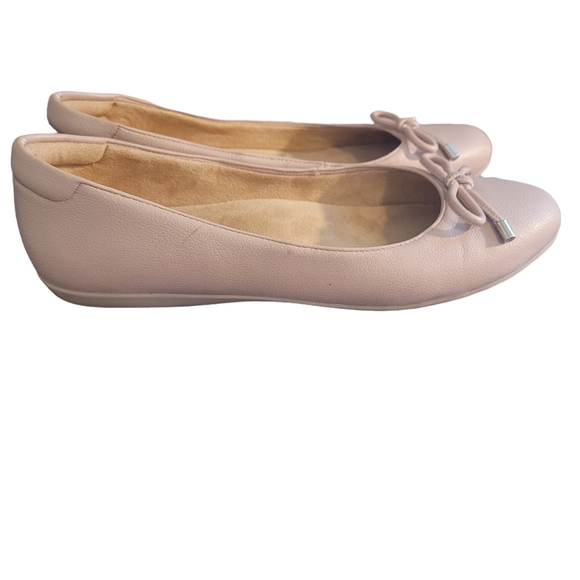 Naturalizer ballet flats with bows - 9.5.       L - Picture 2 of 7